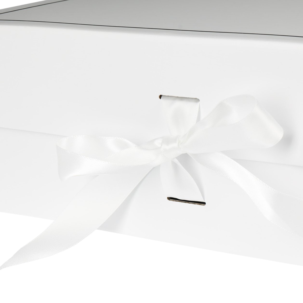 Geschenkbox mit Magnetverschluss Weiß